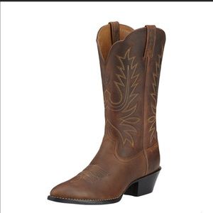Size 7.5 ariat women’s boots